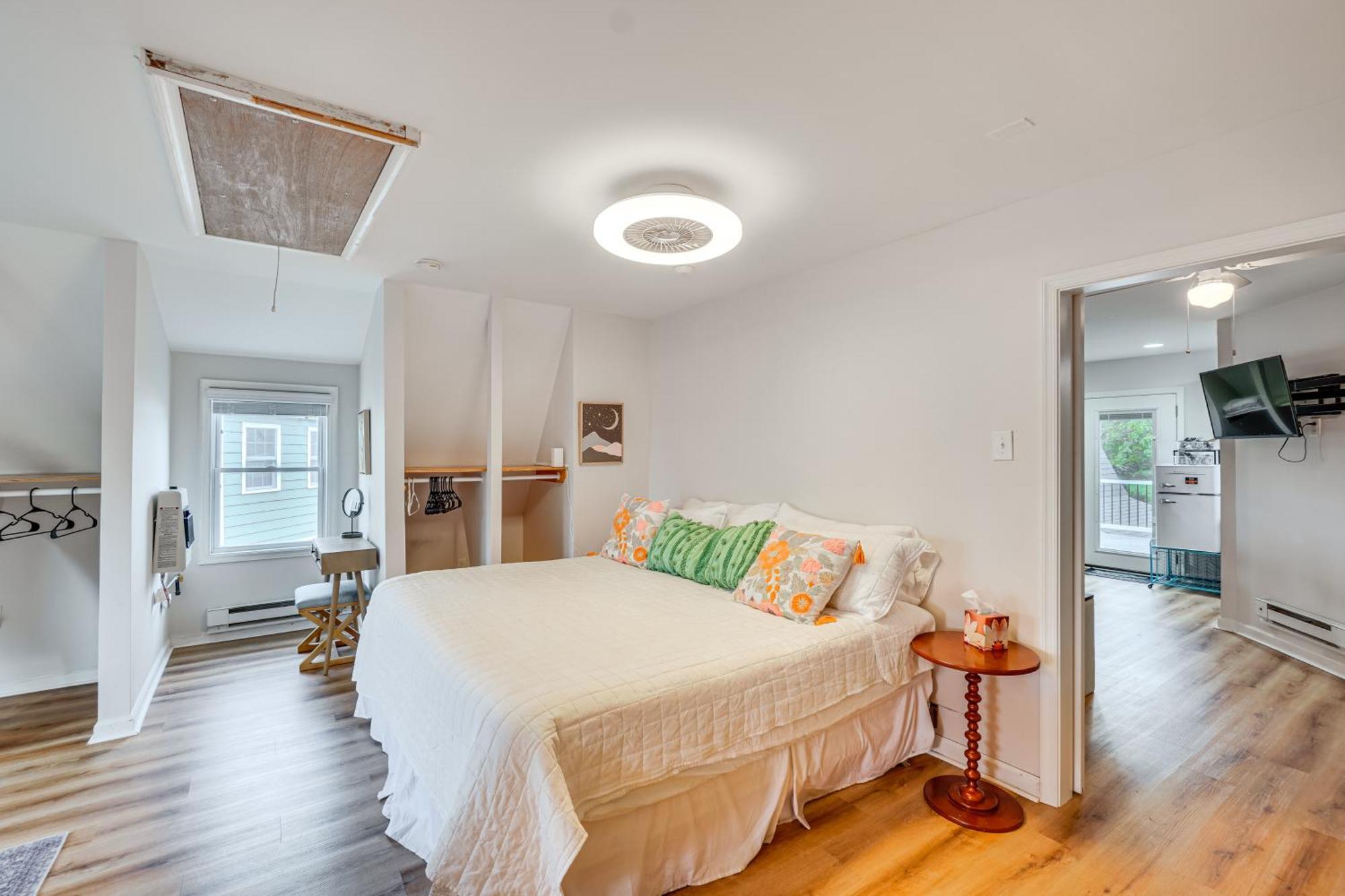 Epic Brunswick Apartment, Deck With Private Hot Tub! Екстер'єр фото